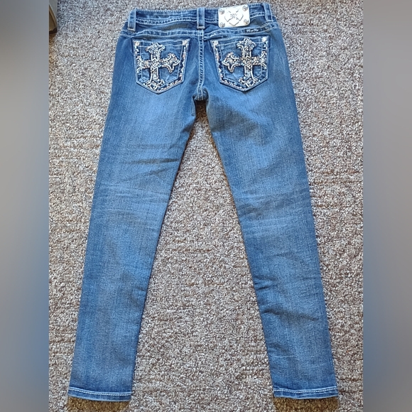 Miss Me Signature Skinny 27x30 - Picture 3 of 5